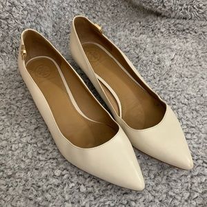 Tory Burch Leather Kitten Heels in White 7.5 Bride